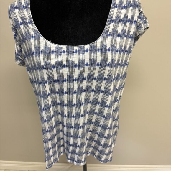 Lucky Brand Blue, White and Black T Shirt - Picture 1 of 3